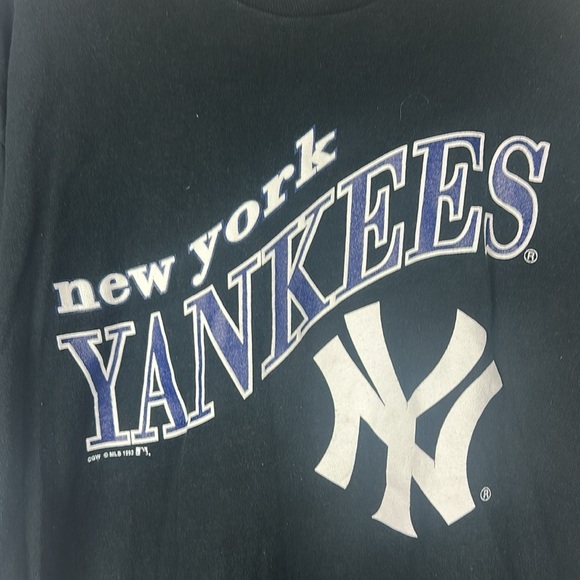 Vintage 90s MLB New York Yankees Tee - MLB, Black with White and Blue Print - XL - Picture 3 of 9